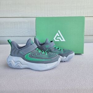 Nike Giannis Immortality 4 Sneaker KC 12C Hook & Loop Grey Green FZ6733-002